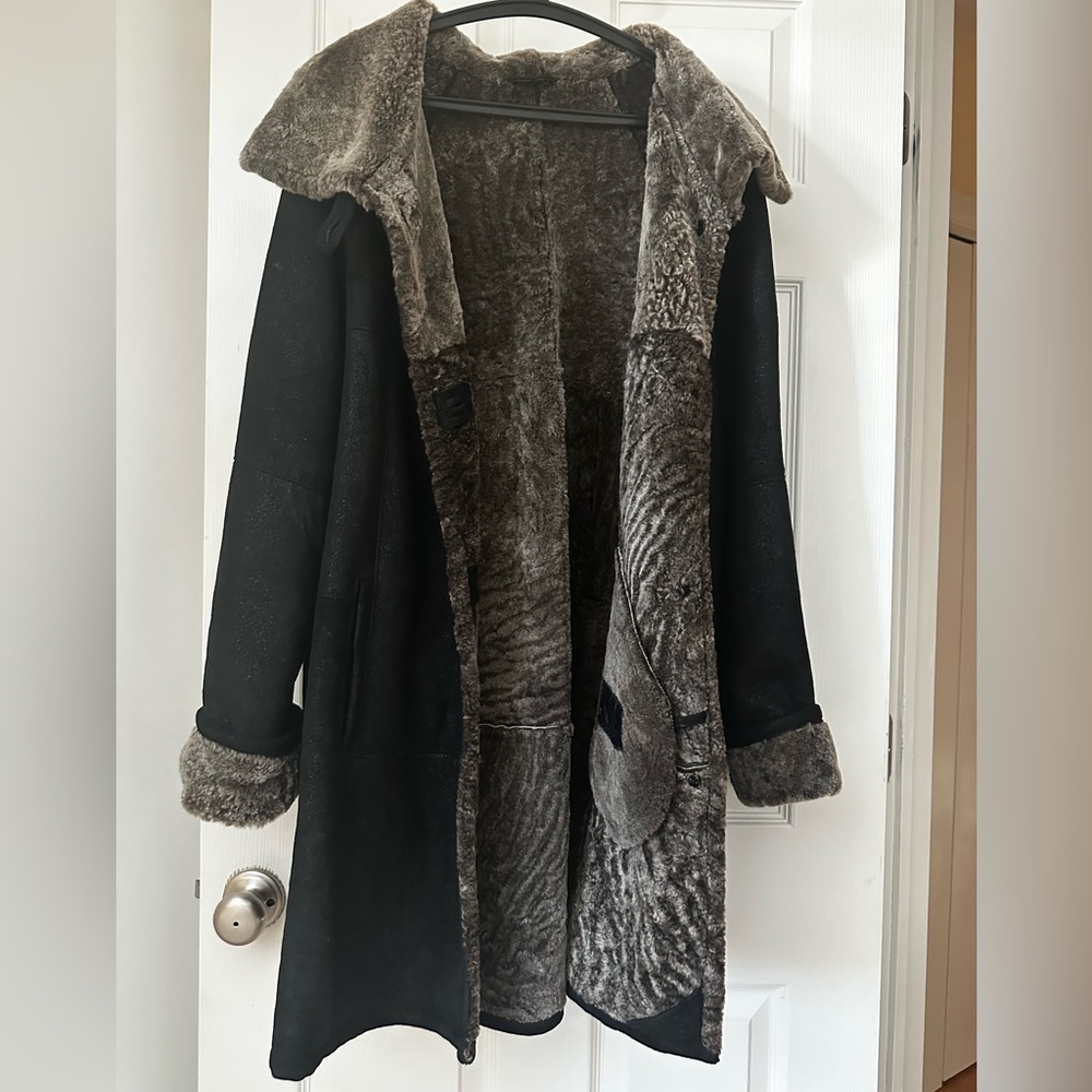 Timeless Shearling and Leather Coat Genuine Sheepskin Black Never Worn